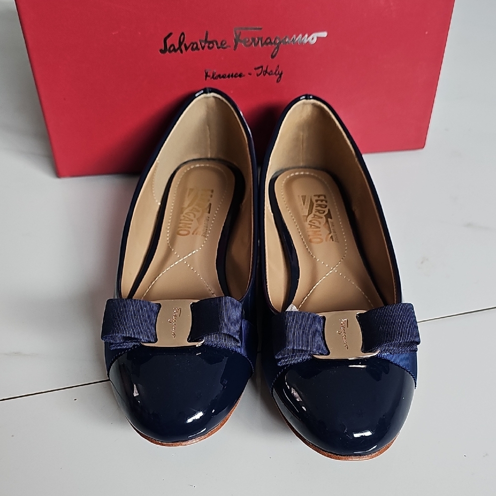 Salvatore Ferragamo Women's Navy Flats with Bow